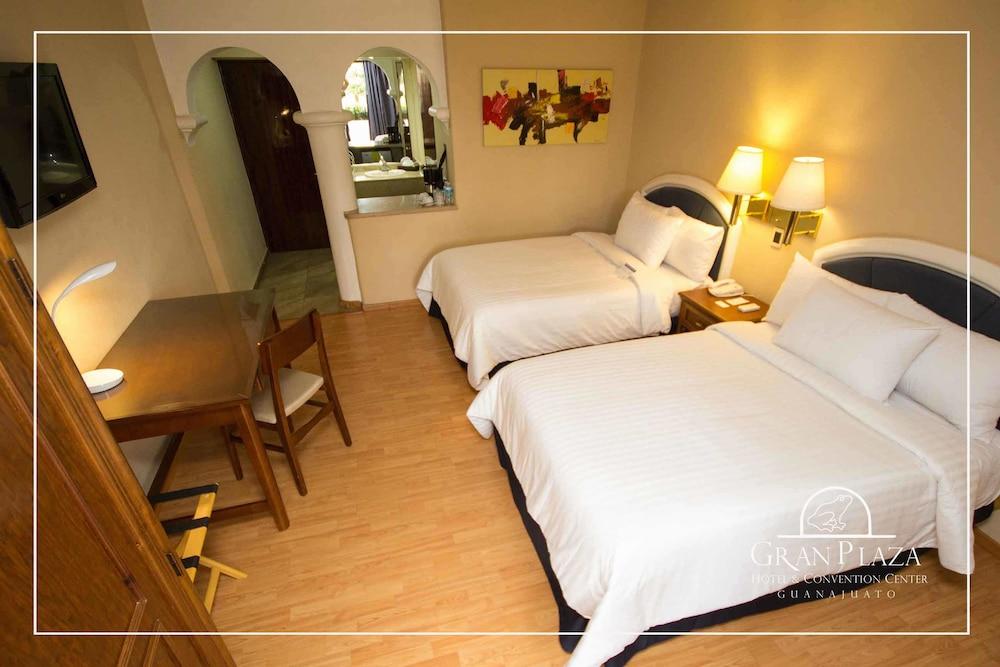 Hotel Gran Plaza&Convention Center Guanajuato Esterno foto