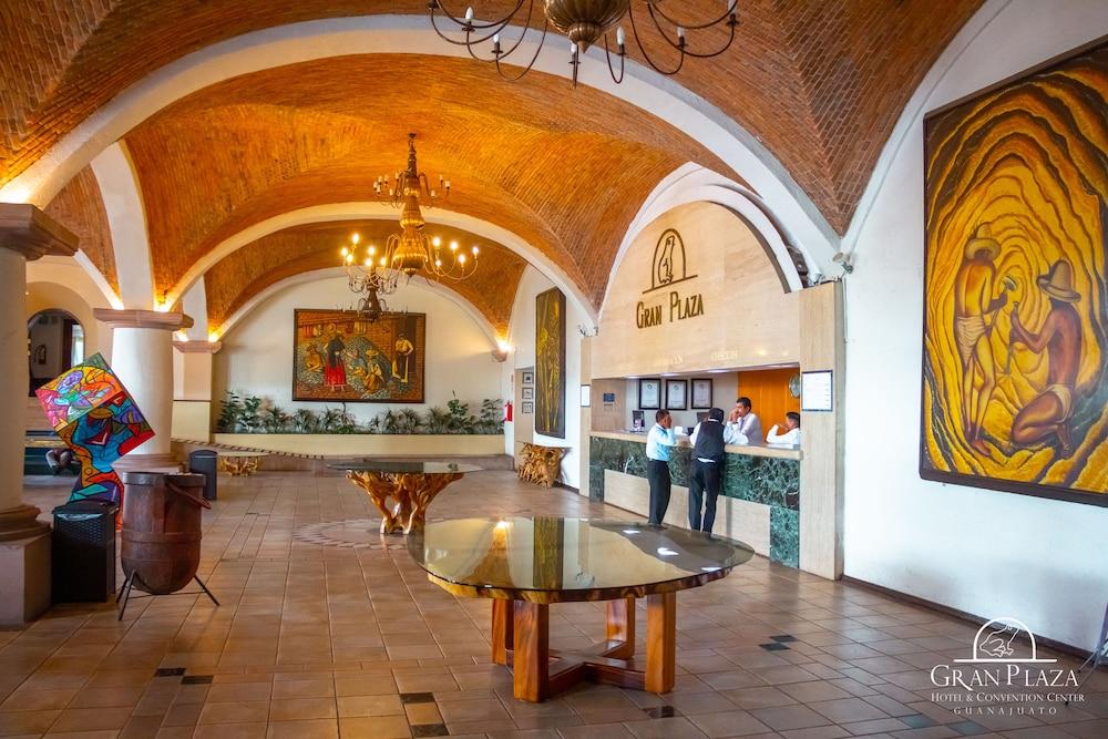 Hotel Gran Plaza&Convention Center Guanajuato Esterno foto